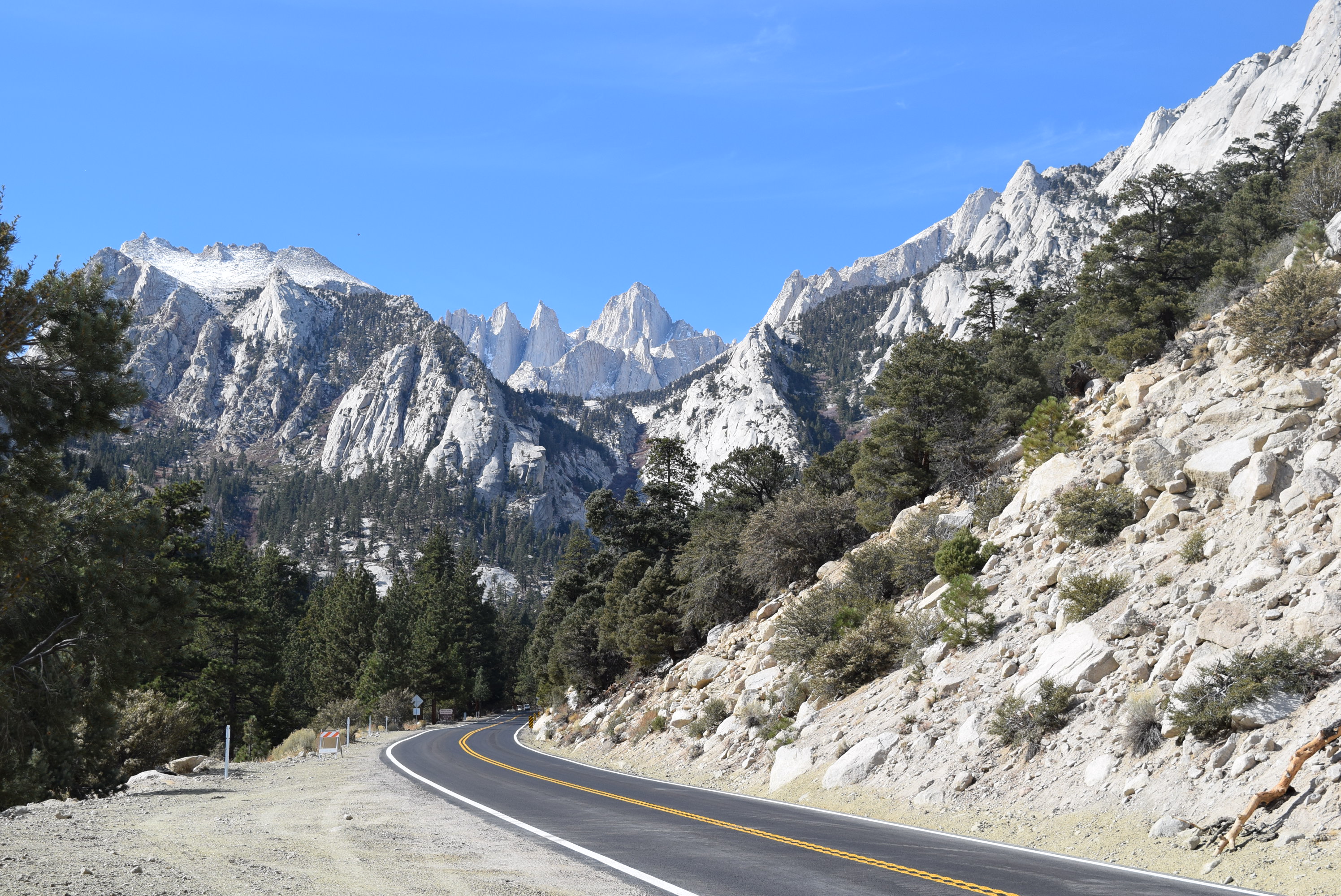 Spectacular Eastern Sierra Nevada Mountains: Drive from Los Angeles to Bishop